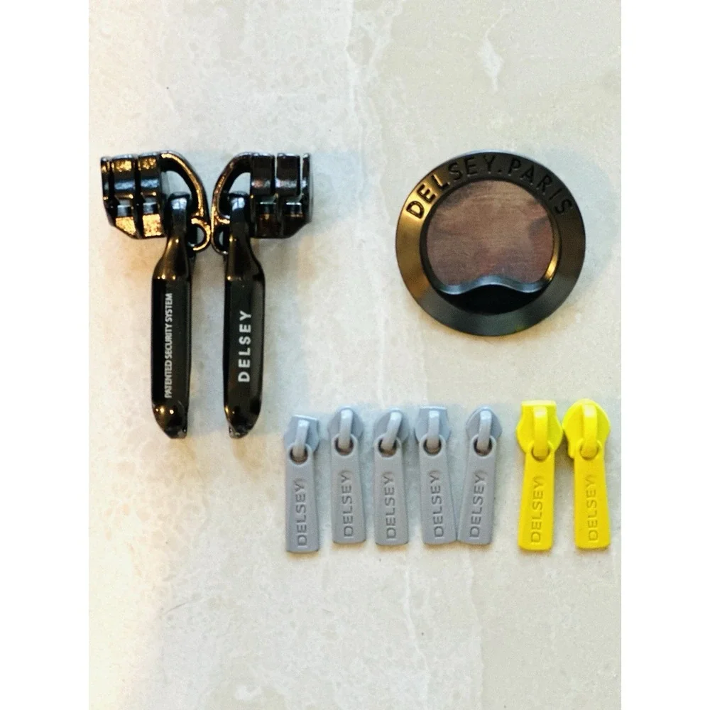 OEM Parts from DELSEY PARIS TRUNK 29